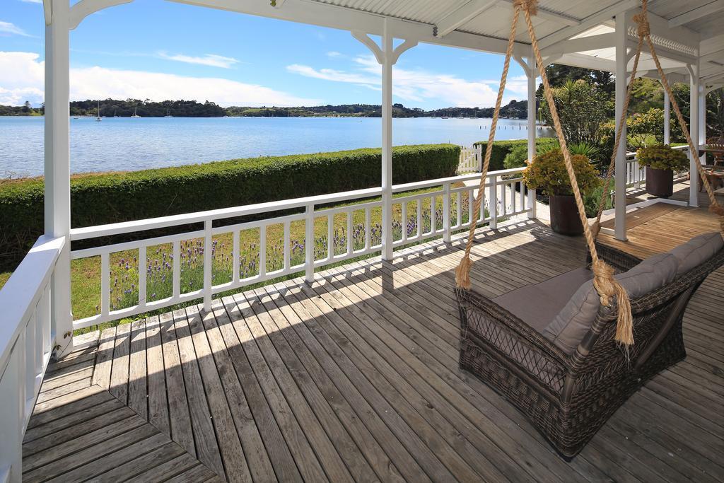 Oakura Bay Villa - Stay Waiheke Te Whau Bay Extérieur photo