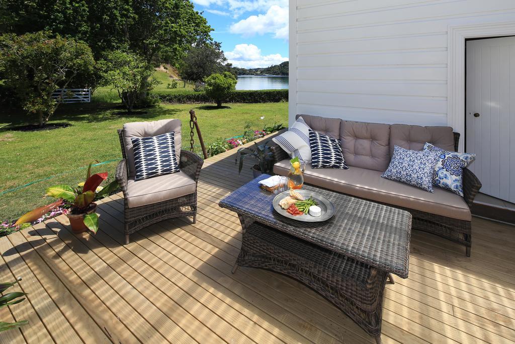 Oakura Bay Villa - Stay Waiheke Te Whau Bay Extérieur photo
